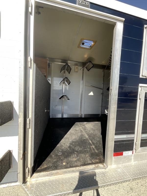 Pre-Owned_2005_Jamco_Trailers_4HGN_4_Horse_GN_Horse_Trailer_Cqm4FEem5too