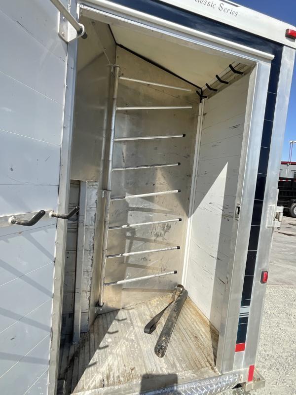 Pre-Owned_2005_Jamco_Trailers_4HGN_4_Horse_GN_Horse_Trailer_pAUtSCvi4vy5